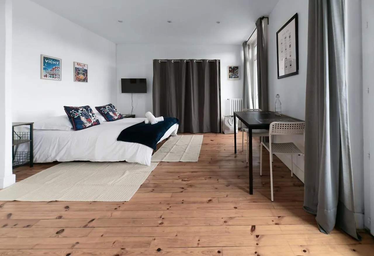 Residence Celestins - Appartements Centre Avec Parking Vichy Apartment